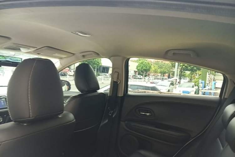 Used Honda Vezel 2015 1.5L CVT two-wheel drive Comfort trim Headliner
