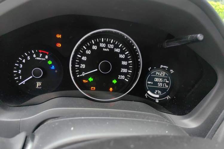 Used Honda Vezel 2015 1.5L CVT two-wheel drive Comfort trim Instrument Cluster