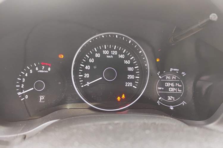 Used Honda Vezel 2015 1.5L CVT two-wheel drive Comfort trim Instrument Cluster