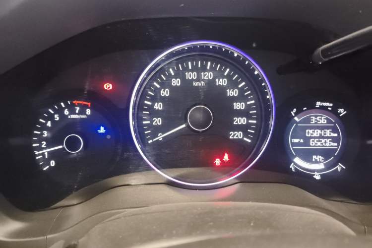 Used Honda Vezel 2015 1.5L manual two-wheel drive Comfort trim level Instrument Cluster