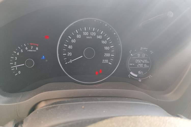 Used Honda Vezel 2015 1.5L manual two-wheel drive Comfort trim level Instrument Cluster