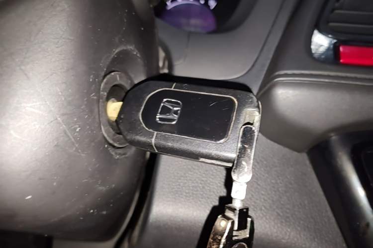 Used Honda Vezel 2015 1.5L CVT two-wheel drive Comfort trim Interior 1
