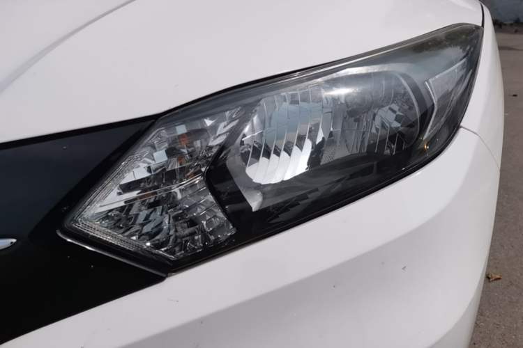 Used Honda Vezel 2015 1.5L CVT two-wheel drive Comfort trim Left Front Headlight
