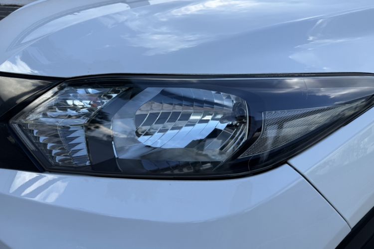 Used Honda Vezel 2015 1.5L CVT two-wheel drive Comfort trim Left Front Headlight