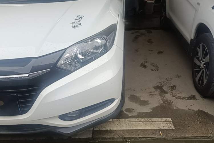 Used Honda Vezel 2015 1.5L CVT two-wheel drive Comfort trim Left Front Headlight