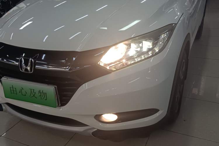 Used Honda Vezel 2015 1.8L CVT 2WD Luxury Model Left Front Headlight