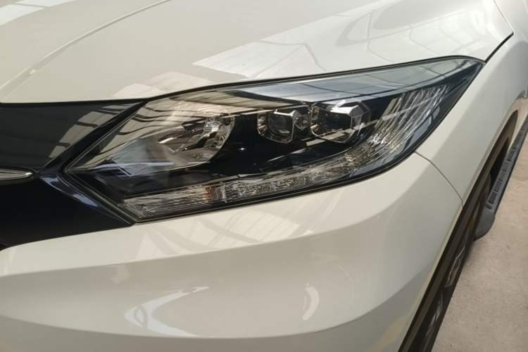 Used Honda Vezel 2015 1.8L CVT 2WD Luxury Model Left Front Headlight