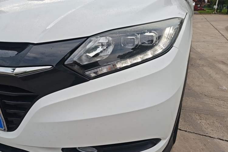Used Honda Vezel 2015 1.8L CVT 2WD Luxury Model Left Front Headlight