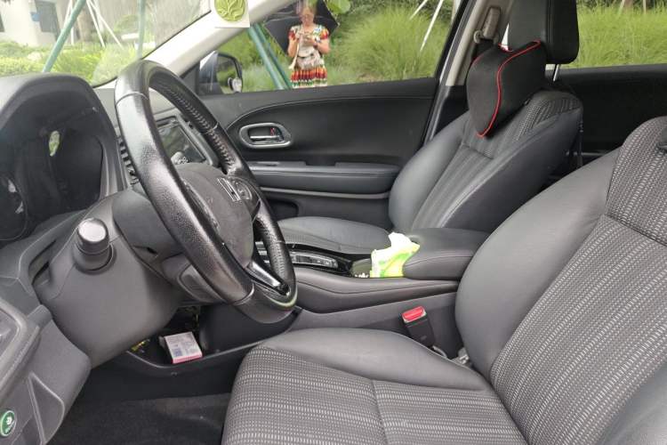 Used Honda Vezel 2015 1.8L CVT 2WD Luxury Model Left Front Seat