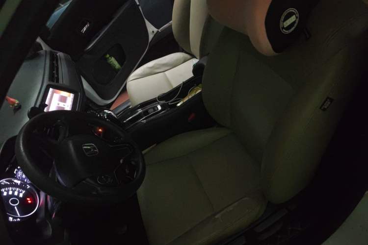 Used Honda Vezel 2015 1.5L CVT two-wheel drive Comfort trim Left Front Seat