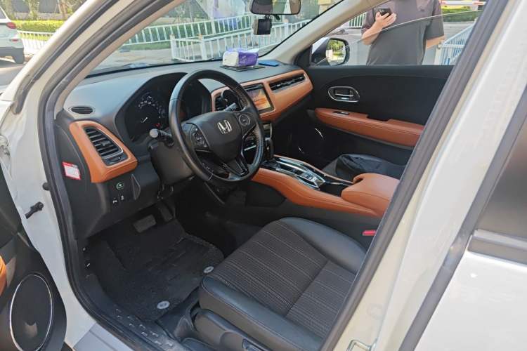 Used Honda Vezel 2015 1.8L CVT 2WD Luxury Model Left Front Seat