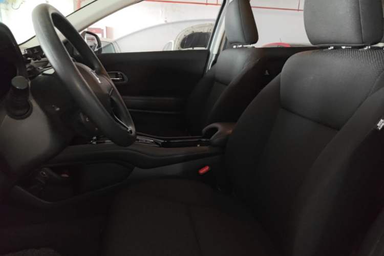 Used Honda Vezel 2015 1.5L CVT two-wheel drive Comfort trim Left Front Seat