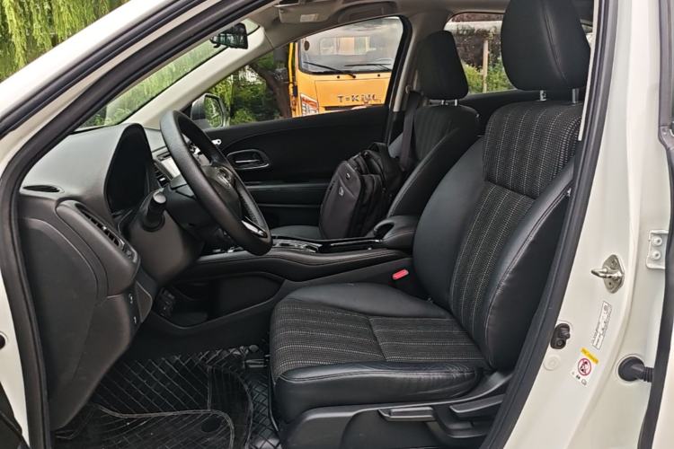 Used Honda Vezel 2015 1.8L CVT 2WD Luxury Model Left Front Seat