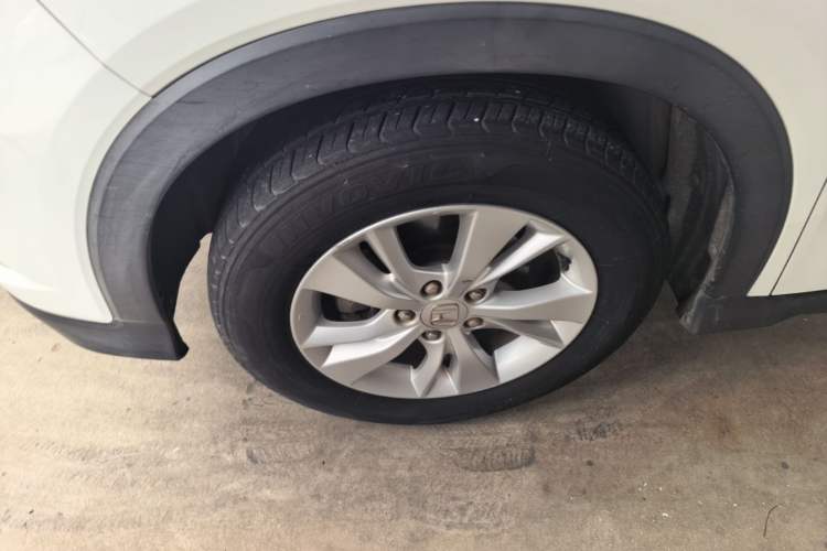 Used Honda Vezel 2015 1.5L CVT two-wheel drive Comfort trim Left Front Wheel Hub