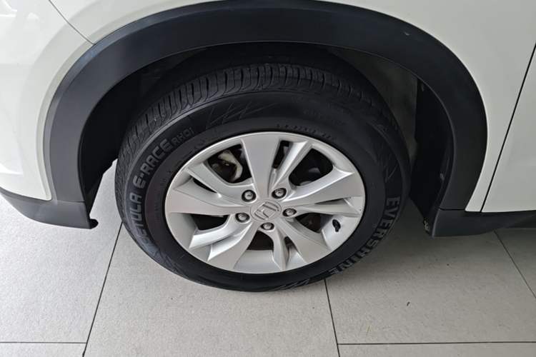 Used Honda Vezel 2015 1.5L CVT two-wheel drive Comfort trim Left Front Wheel Hub