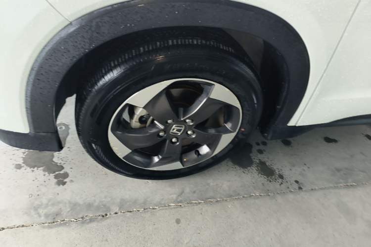 Used Honda Vezel 2015 1.8L CVT 2WD Luxury Model Left Front Wheel Hub