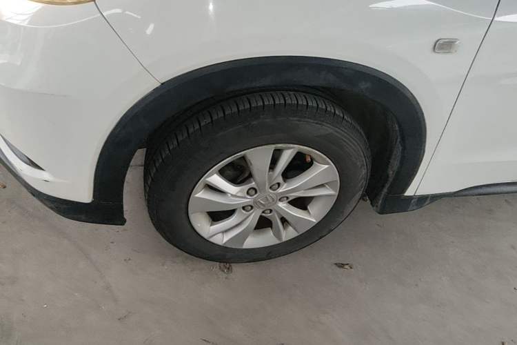 Used Honda Vezel 2015 1.5L CVT two-wheel drive Comfort trim Left Front Wheel Hub