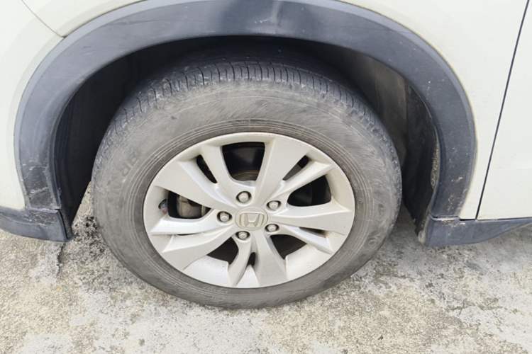 Used Honda Vezel 2015 1.5L CVT two-wheel drive Comfort trim Left Front Wheel Hub