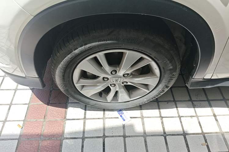 Used Honda Vezel 2015 1.5L CVT two-wheel drive Comfort trim Left Front Wheel Hub