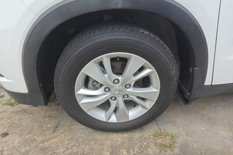 Used Honda Vezel 2015 1.5L CVT two-wheel drive Comfort trim Left Front Wheel Hub