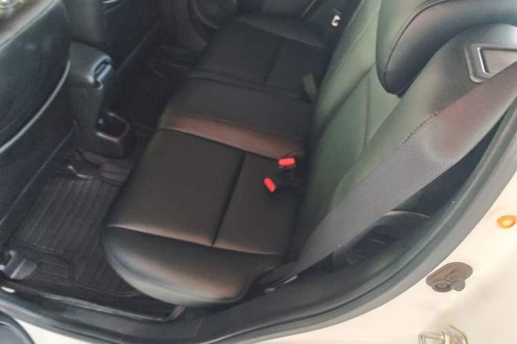 Used Honda Vezel 2015 1.5L CVT two-wheel drive Comfort trim Left Rear Seat