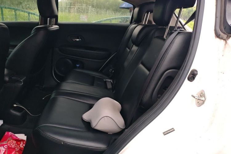 Used Honda Vezel 2015 1.5L CVT two-wheel drive Comfort trim Left Rear Seat
