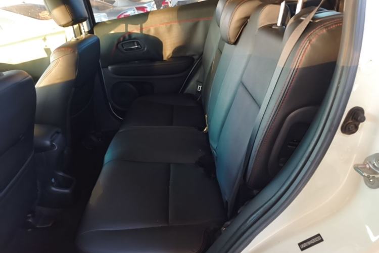 Used Honda Vezel 2015 1.5L CVT two-wheel drive Comfort trim Left Rear Seat