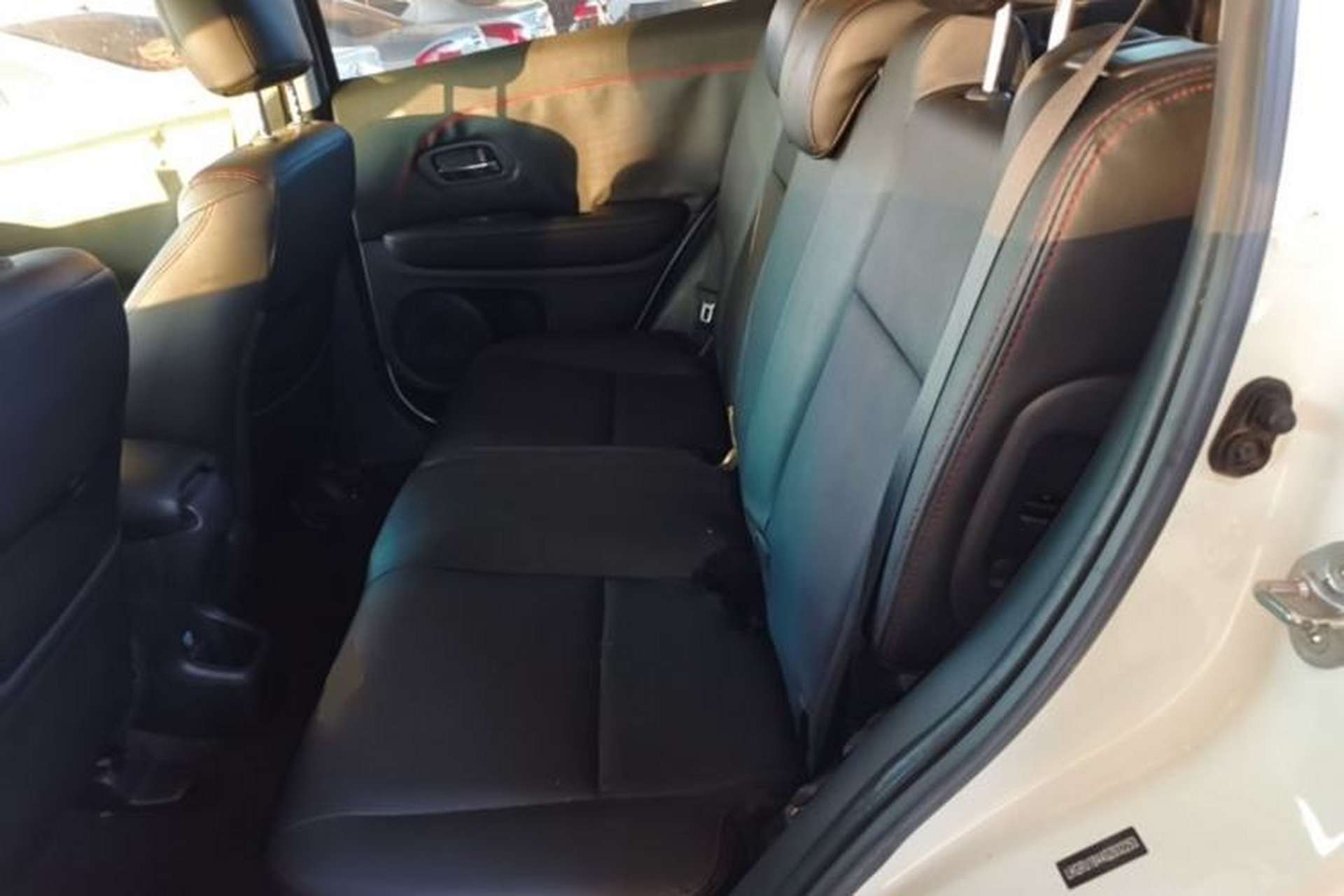 Used Honda Vezel 2015 1.5L CVT two-wheel drive Comfort trim Left Rear Seat