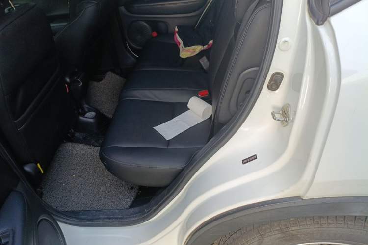 Used Honda Vezel 2015 1.5L CVT two-wheel drive Comfort trim Left Rear Seat