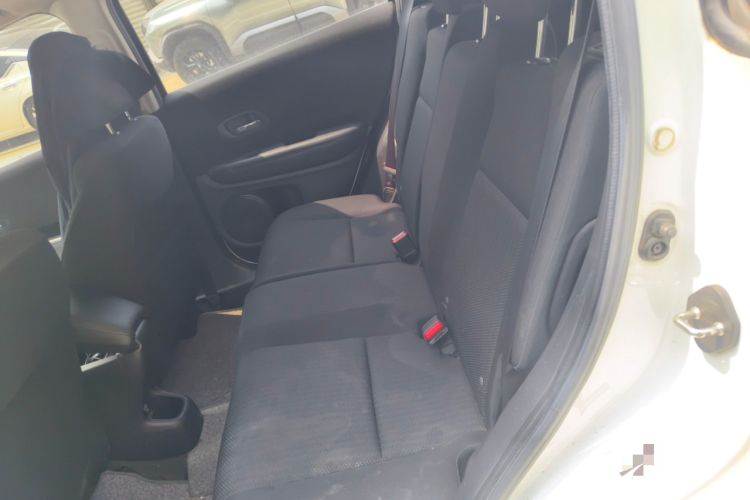 Used Honda Vezel 2015 1.5L CVT two-wheel drive Comfort trim Left Rear Seat