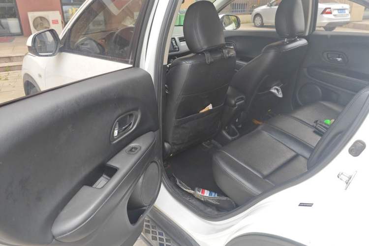 Used Honda Vezel 2015 1.5L CVT two-wheel drive Comfort trim Left Rear Seat
