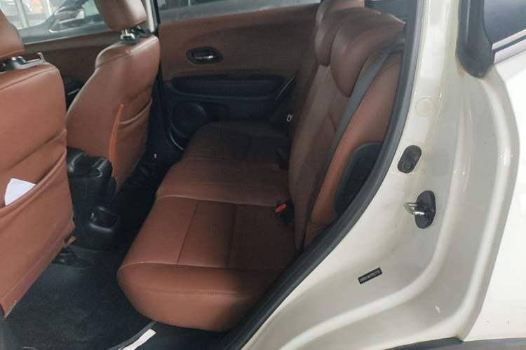 Used Honda Vezel 2015 1.5L CVT two-wheel drive Comfort trim Left Rear Seat