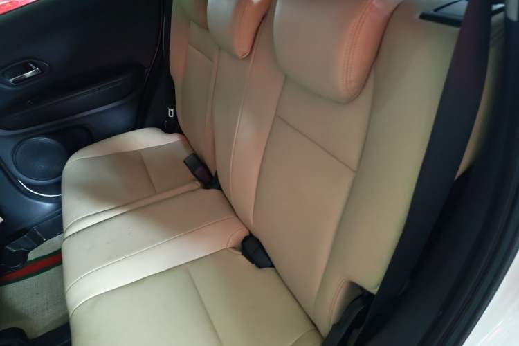 Used Honda Vezel 2015 1.5L CVT two-wheel drive Comfort trim Left Rear Seat