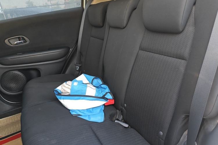 Used Honda Vezel 2015 1.5L CVT two-wheel drive Comfort trim Left Rear Seat