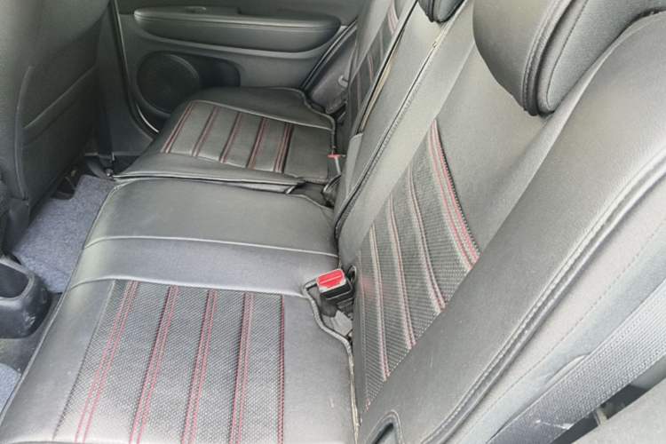 Used Honda Vezel 2015 1.5L CVT two-wheel drive Comfort trim Left Rear Seat