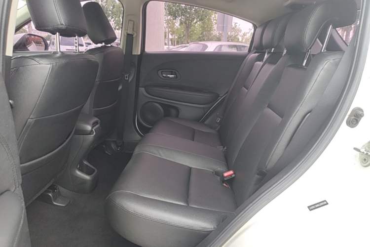 Used Honda Vezel 2015 1.5L CVT two-wheel drive Comfort trim Left Rear Seat