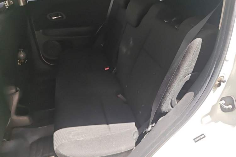 Used Honda Vezel 2015 1.5L CVT two-wheel drive Comfort trim Left Rear Seat