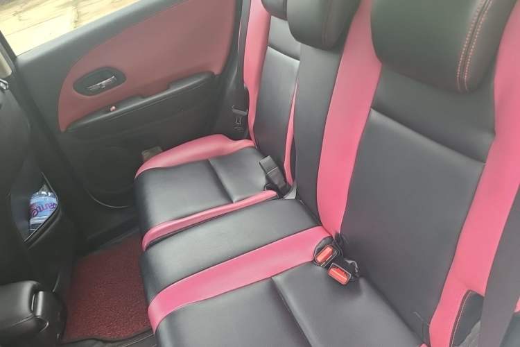 Used Honda Vezel 2015 1.5L CVT two-wheel drive Comfort trim Left Rear Seat