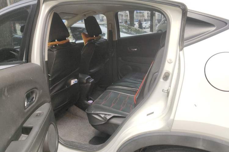 Used Honda Vezel 2015 1.5L CVT two-wheel drive Comfort trim Left Rear Seat