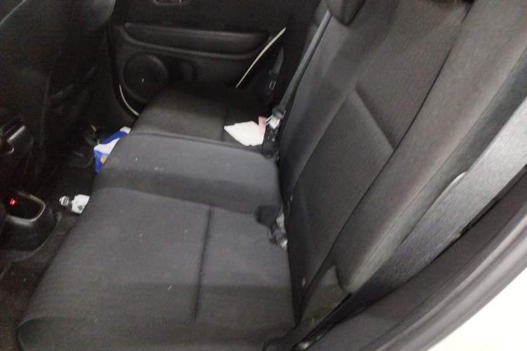 Used Honda Vezel 2015 1.5L CVT two-wheel drive Comfort trim Left Rear Seat