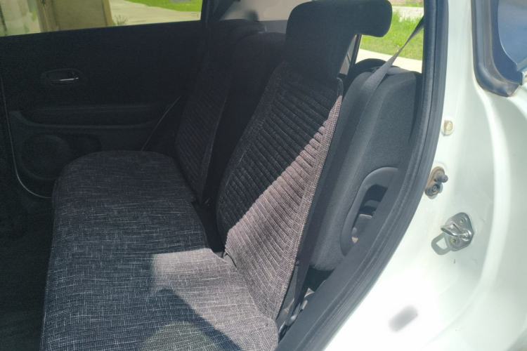 Used Honda Vezel 2015 1.5L CVT two-wheel drive Comfort trim Left Rear Seat