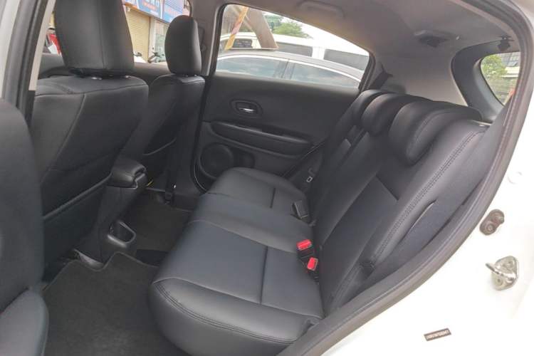 Used Honda Vezel 2015 1.5L CVT two-wheel drive Comfort trim Left Rear Seat