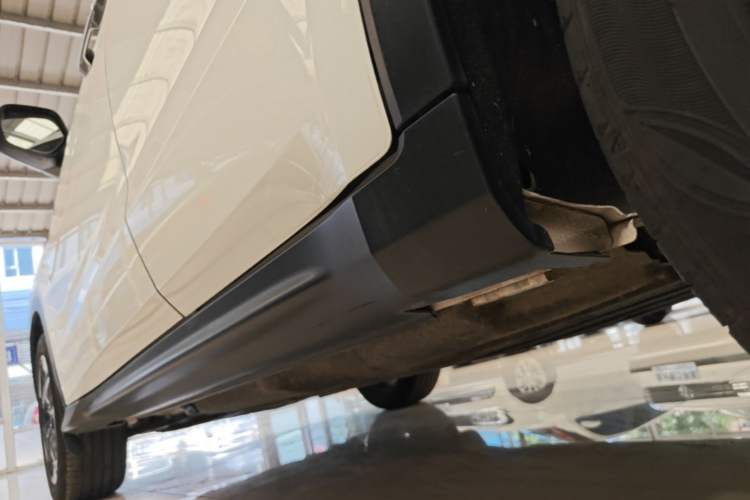 Used Honda Vezel 2015 1.8L CVT 2WD Luxury Model Left Side Sill