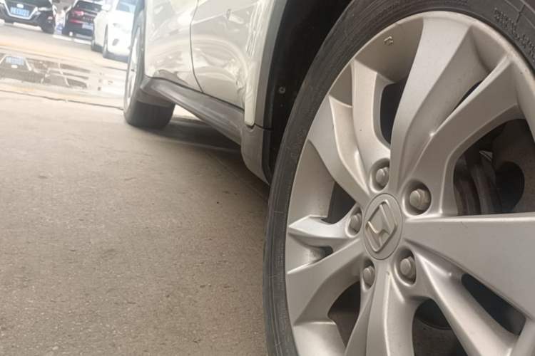 Used Honda Vezel 2015 1.5L CVT two-wheel drive Comfort trim Left Side Sill