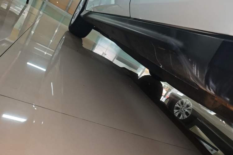 Used Honda Vezel 2015 1.5L CVT two-wheel drive Comfort trim Left Side Sill