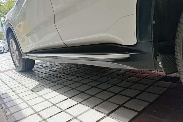 Used Honda Vezel 2015 1.5L CVT two-wheel drive Comfort trim Left Side Sill