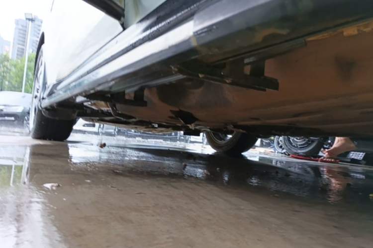 Used Honda Vezel 2015 1.8L CVT 2WD Luxury Model Left Side Sill