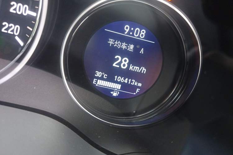 Used Honda Vezel 2015 1.8L CVT 2WD Luxury Model Odometer Close Up
