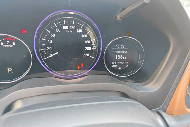 Used Honda Vezel 2015 1.8L CVT 2WD Luxury Model Odometer Close Up