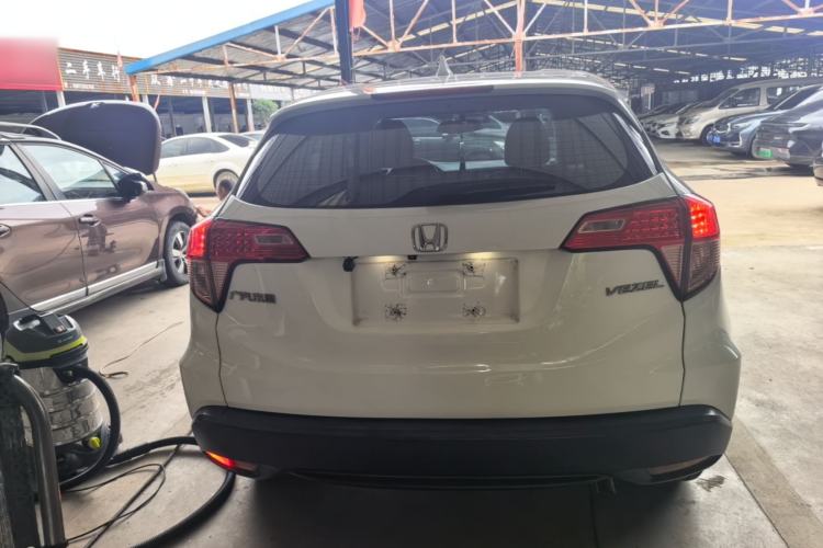 Used Honda Vezel 2015 1.5L CVT two-wheel drive Comfort trim Rear